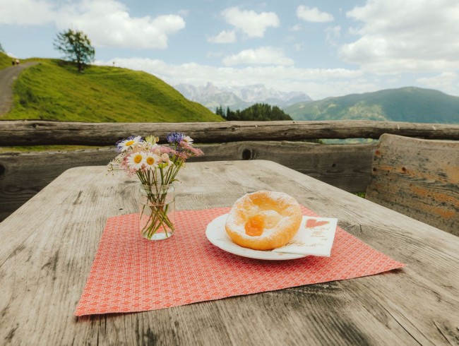 Bauernkrapfen auf der Alm © Tourismusverband St. Martin am Tennengebirge