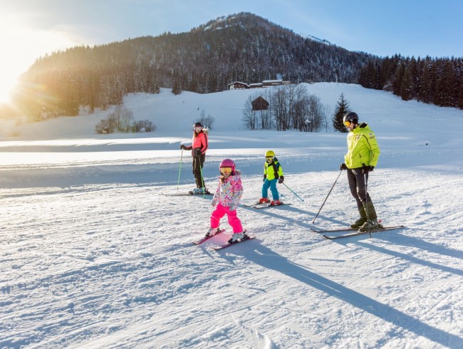 Skifahren mit Kindern © Tourismusverband St. Martin am Tennengebirge
